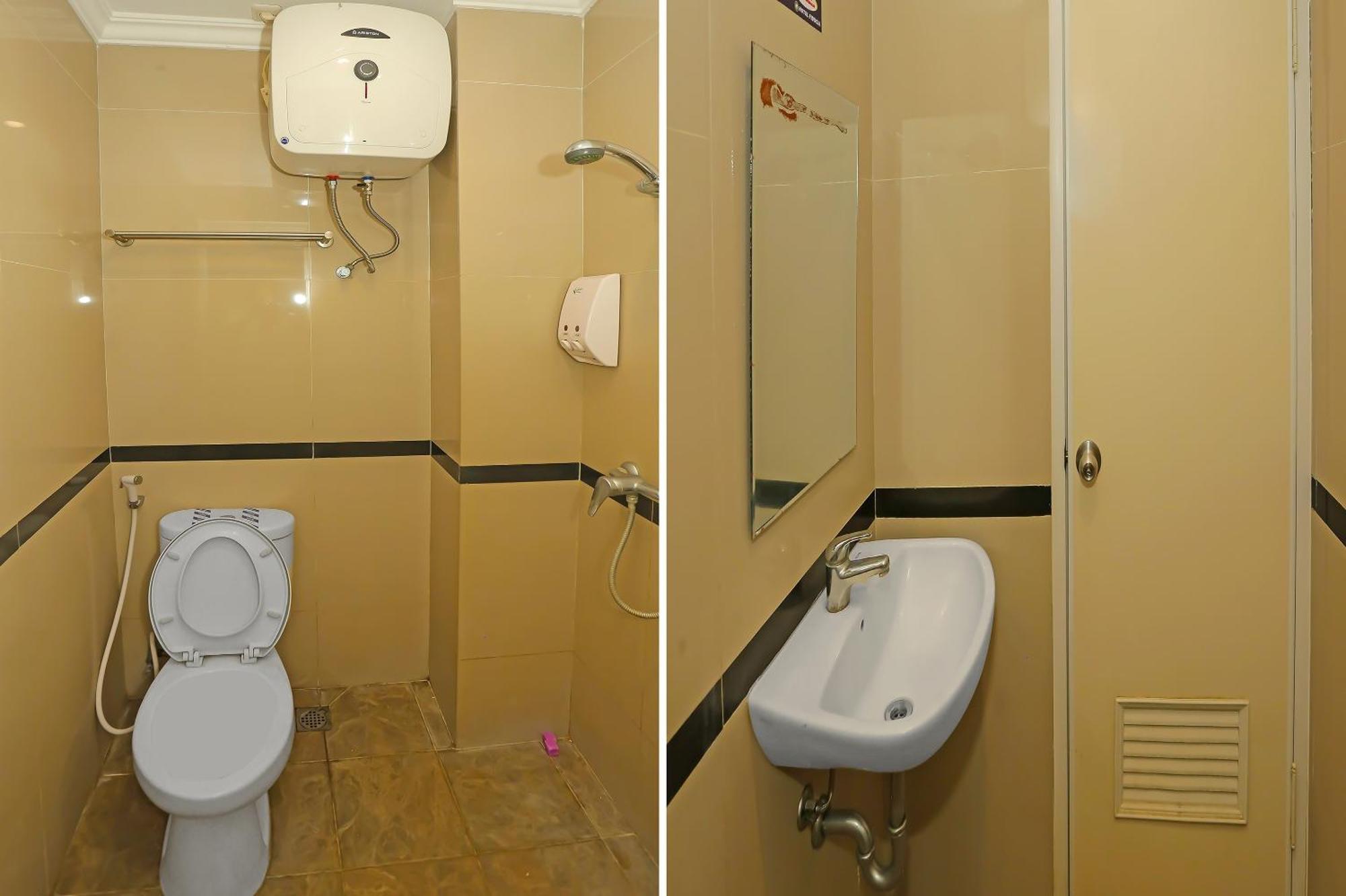 Sans Hotel Fiducia Kaji Giacarta Esterno foto