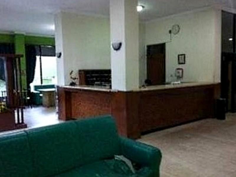 Sans Hotel Fiducia Kaji Giacarta Esterno foto